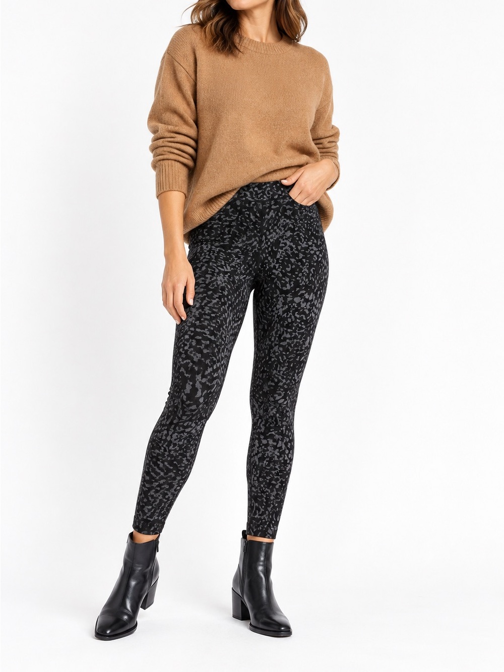 LYSSÉ New York Black Gray Animal Print Leggings Size M